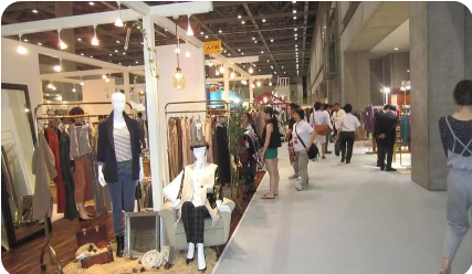 Bài 6: 参加服装交易会 Tham gia hội chợ thương mại thời trang